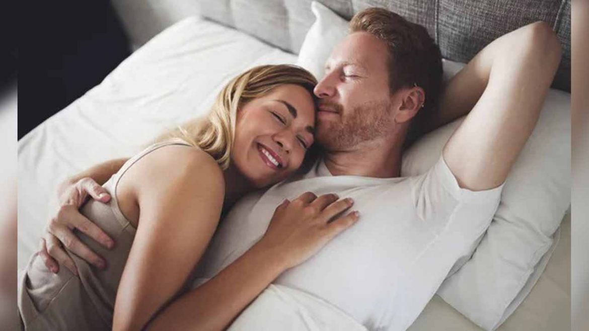 మొదటి సారి శృంగారం తర్వాత స్త్రీ శరీరంలో ఎలాంటి మార్పులు వస్తాయో తెలుసా?